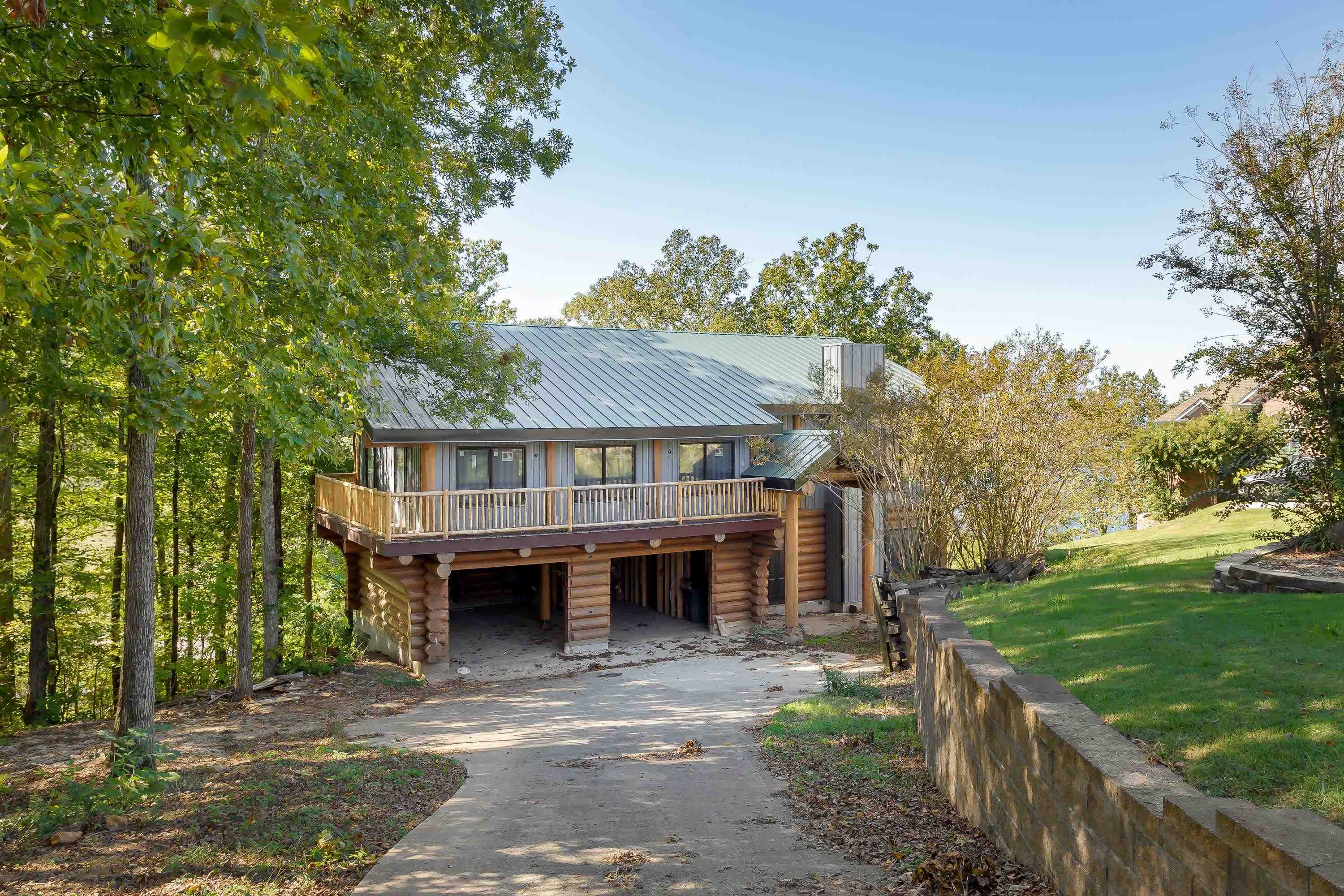 Property Photo: 355 Mill Stream Tl AL 35661 - MUSCLE S
