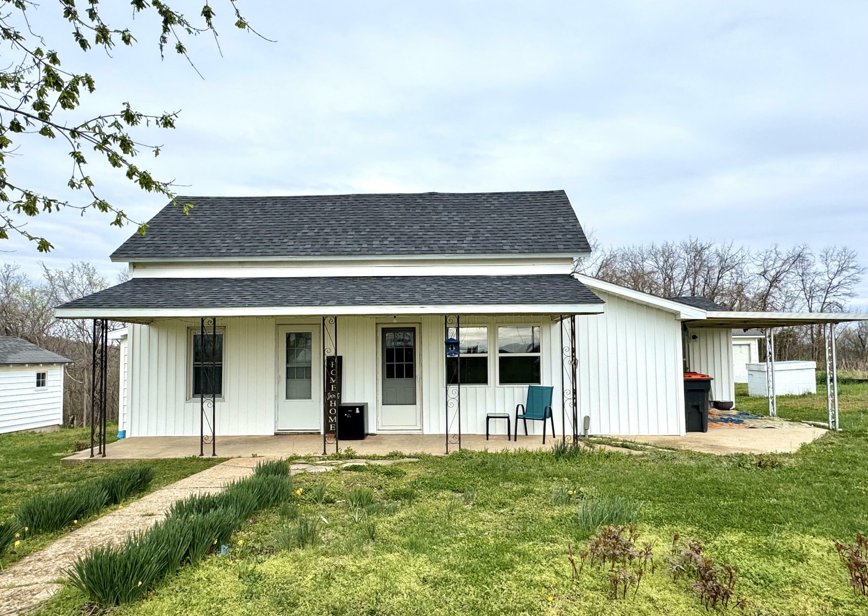 1178 Hart Road Road  Macomb MO 65702 photo