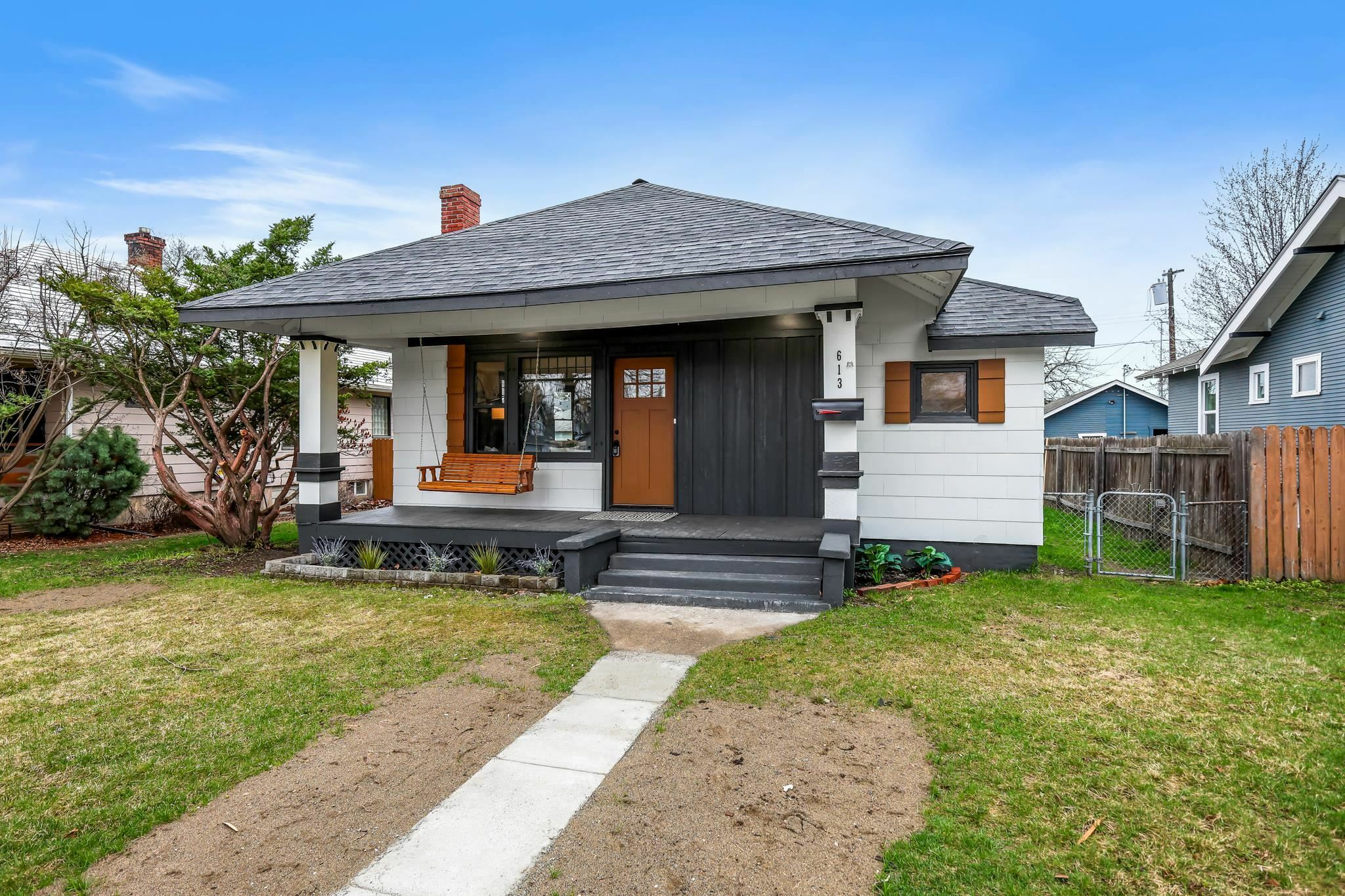 Property Photo: 613 W Kiernan Ave WA 99205