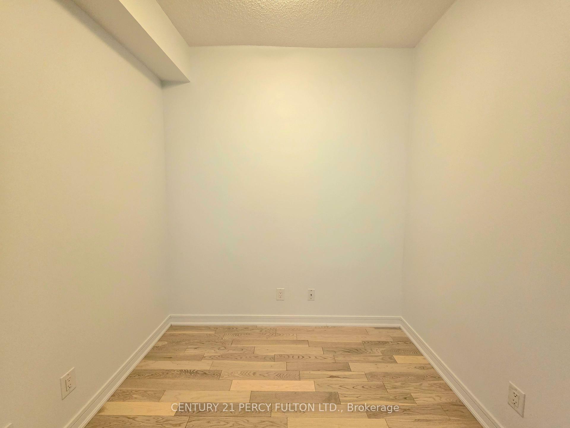Property Photo: 9201 Yonge Street 618 ON L4C 1H9
