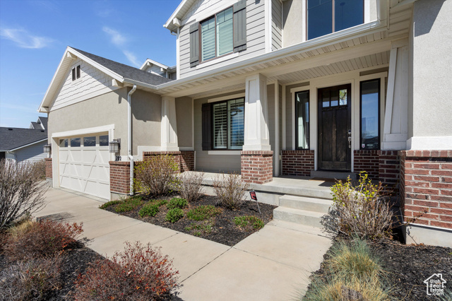 Property Photo: 702 W Osborne Fox Way UT 84020