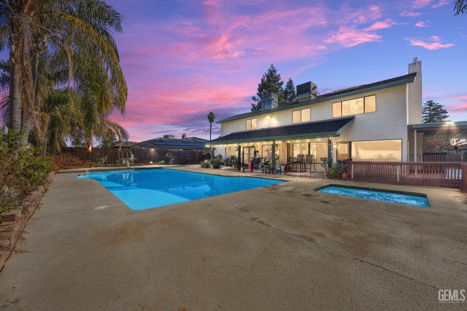 Property Photo: 7204 N Arleta Avenue CA 93308