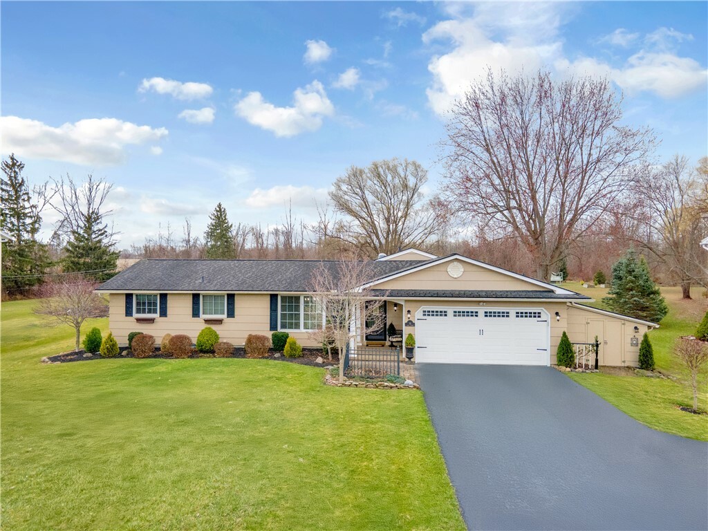 Property Photo: 75 Parma Center Road NY 14468