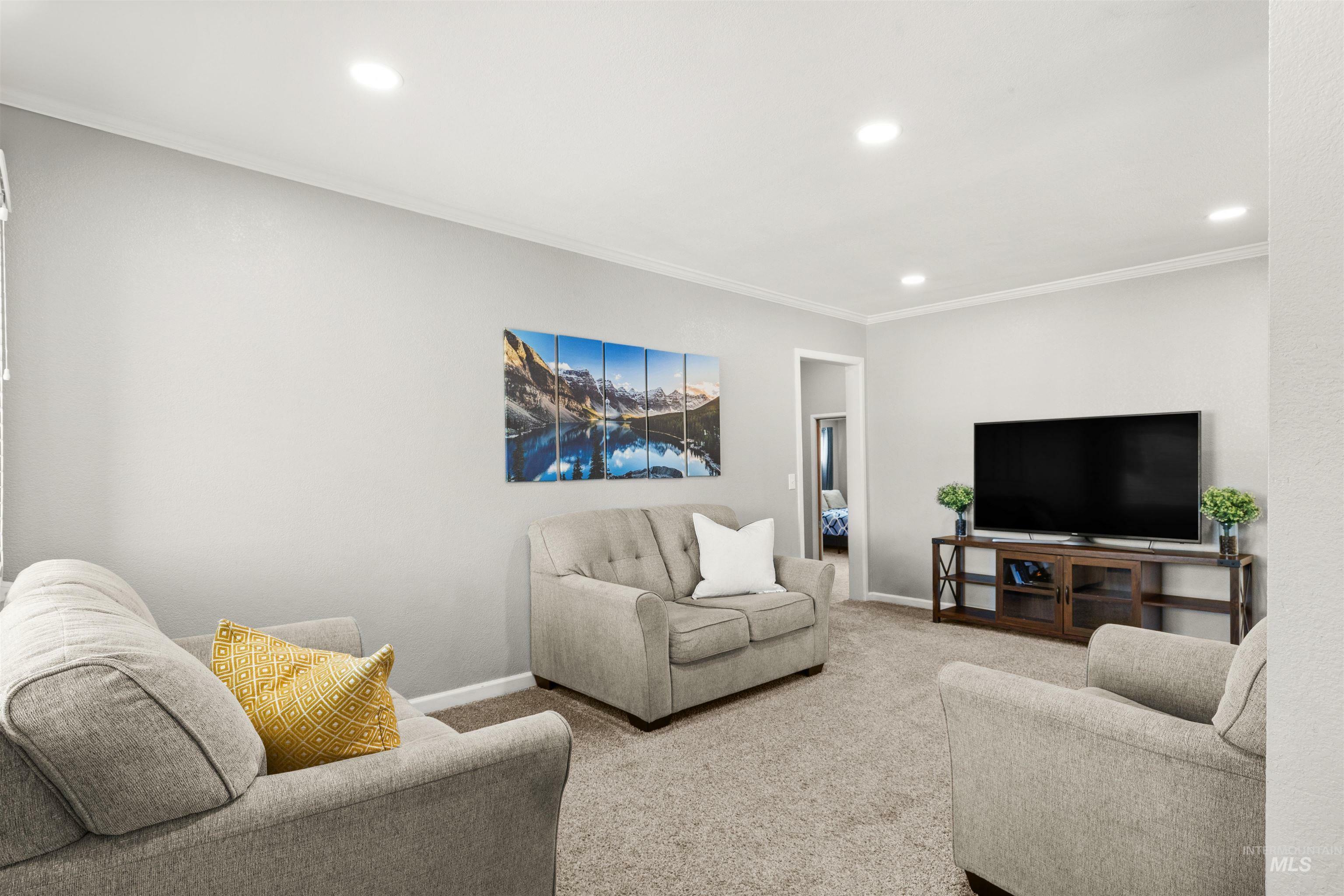 Property Photo: 1924 Cedar Avenue ID 83501