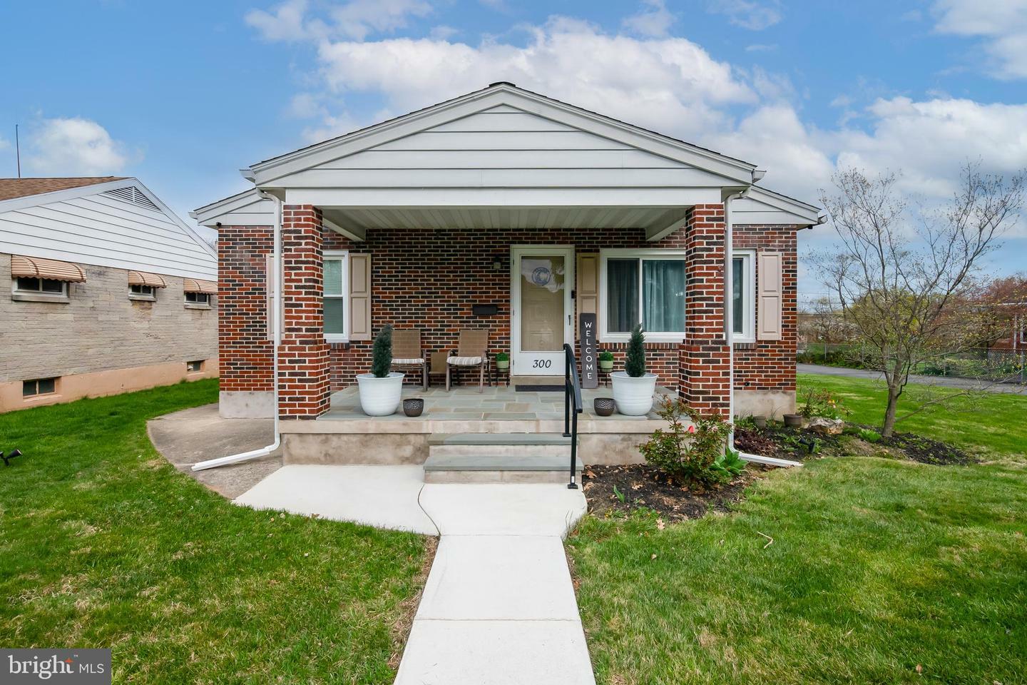 Property Photo: 300 Old Fritztown PA 19607