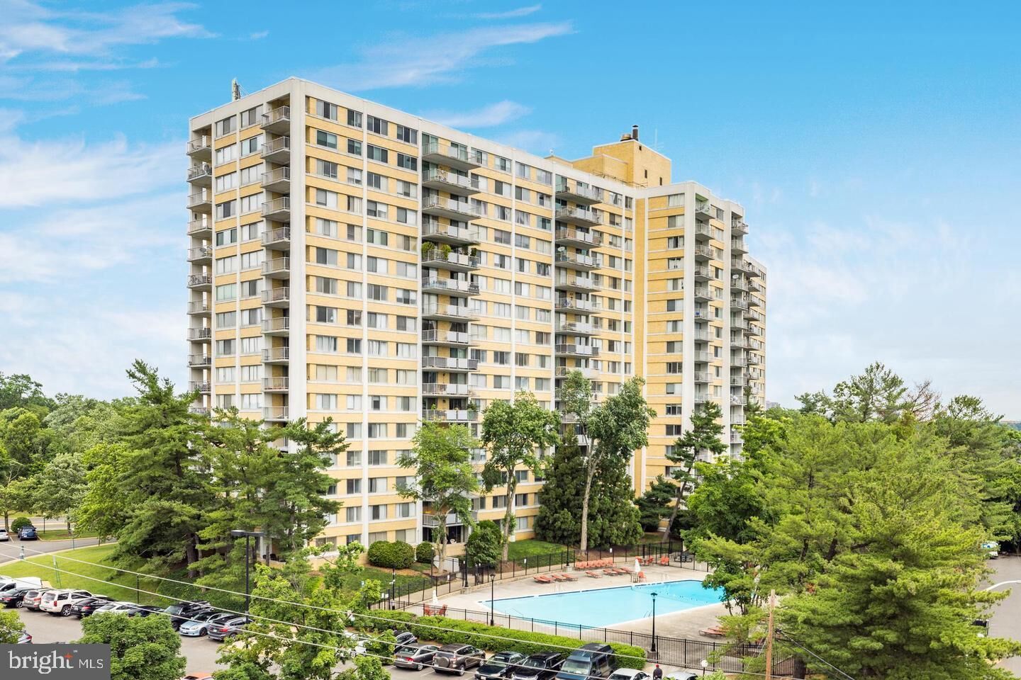 Property Photo:  301 N Beauregard Street N 1217  VA 22312 