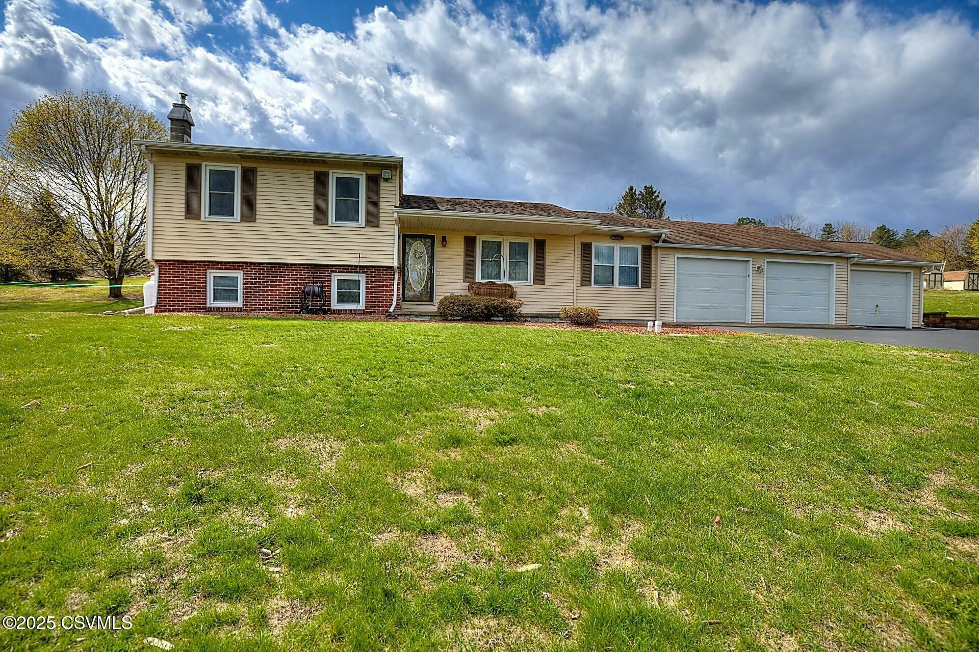 26 Deer Road  Catawissa PA 17820 photo