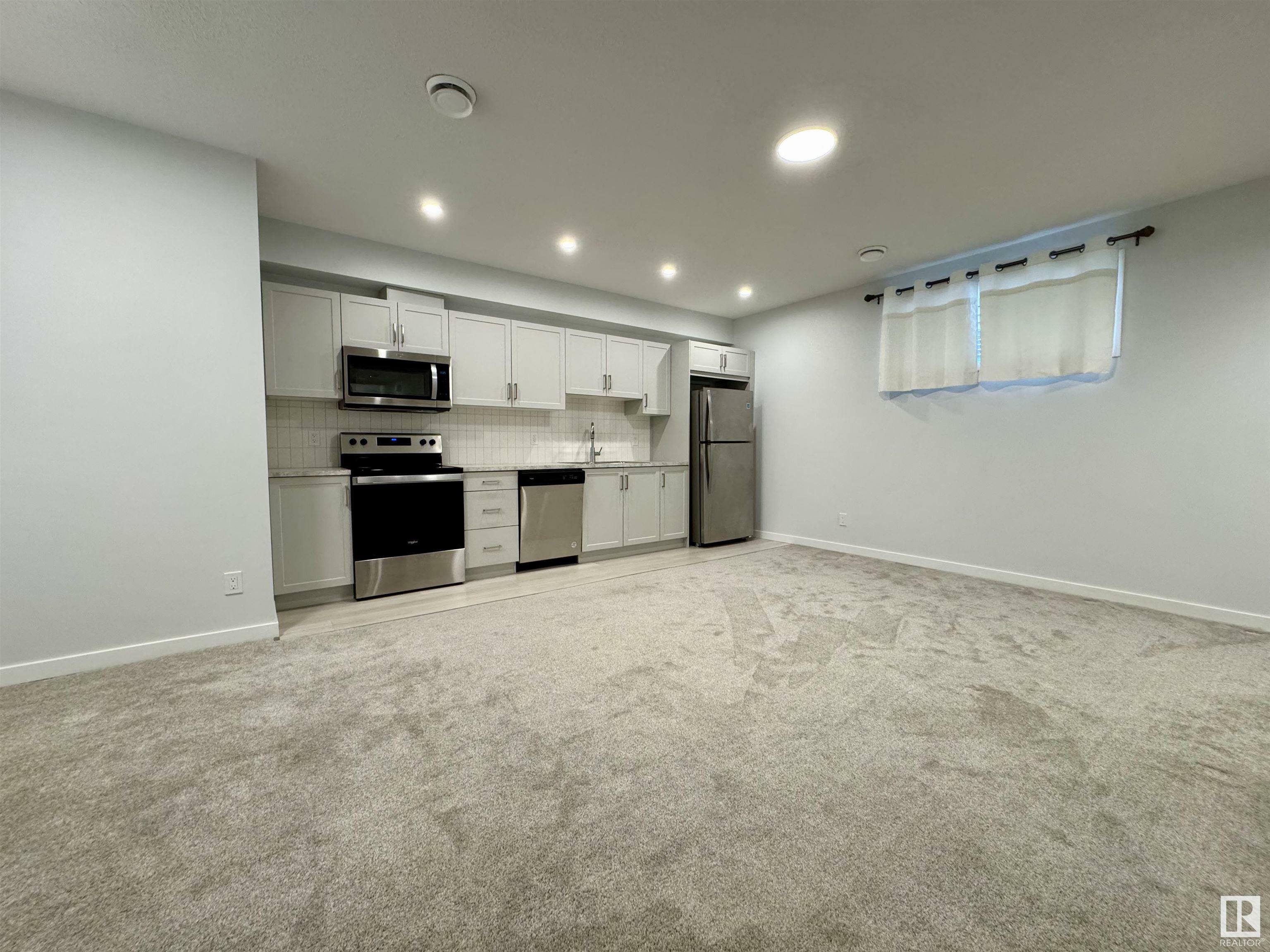 Property Photo: 22904 94 Avenue NW AB T5T 3Y2