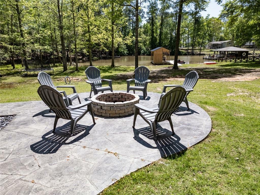 Property Photo: 125 Mayo Road GA 30014