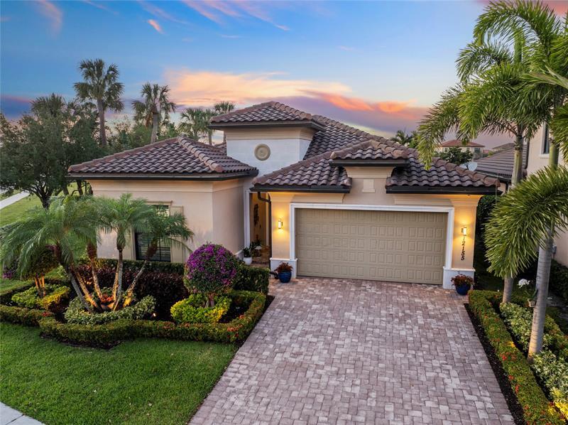 Property Photo: 12155 S Baypoint Cir FL 33076