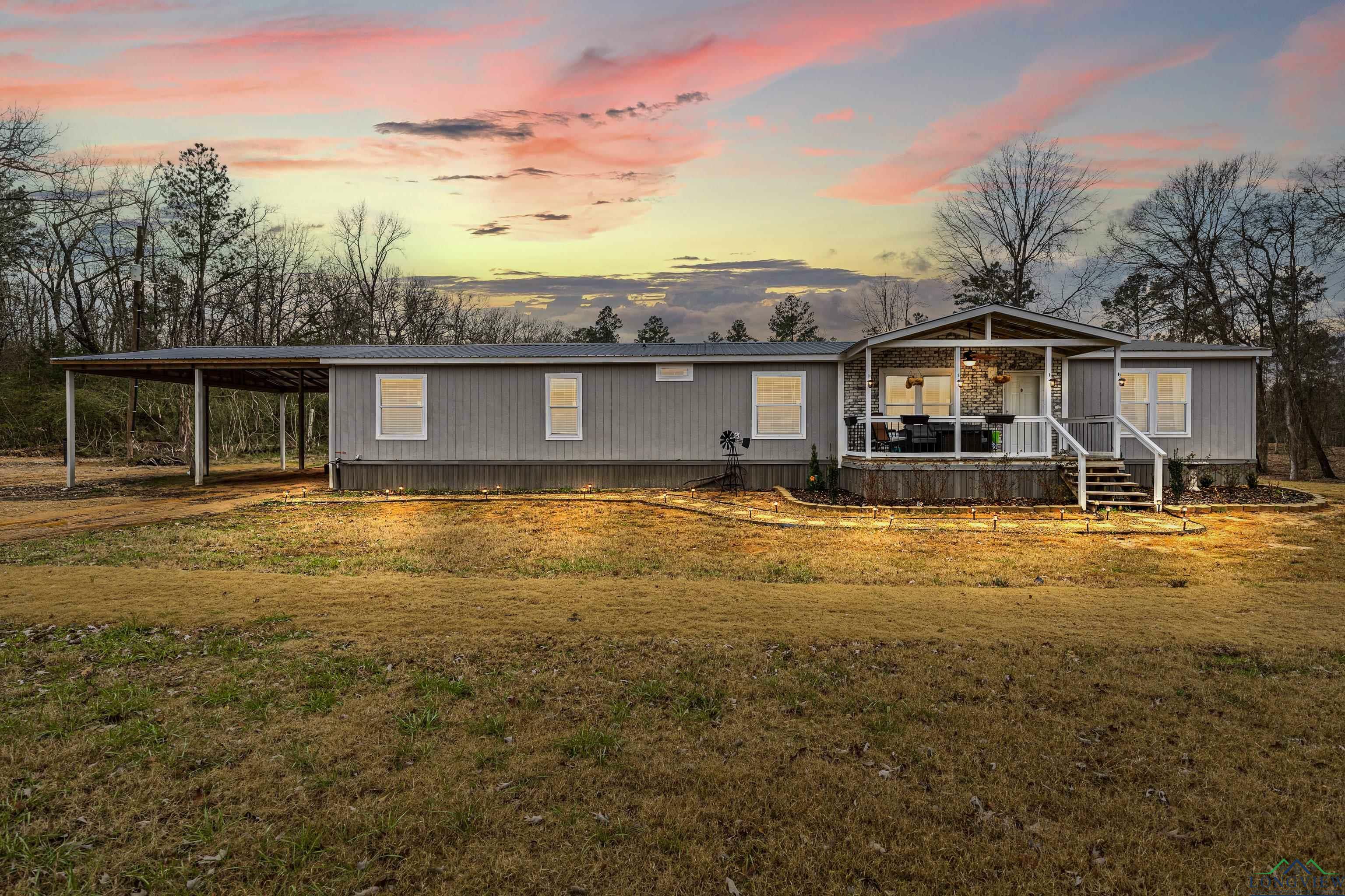 14531 N Cr 2132  Tatum  75691 photo