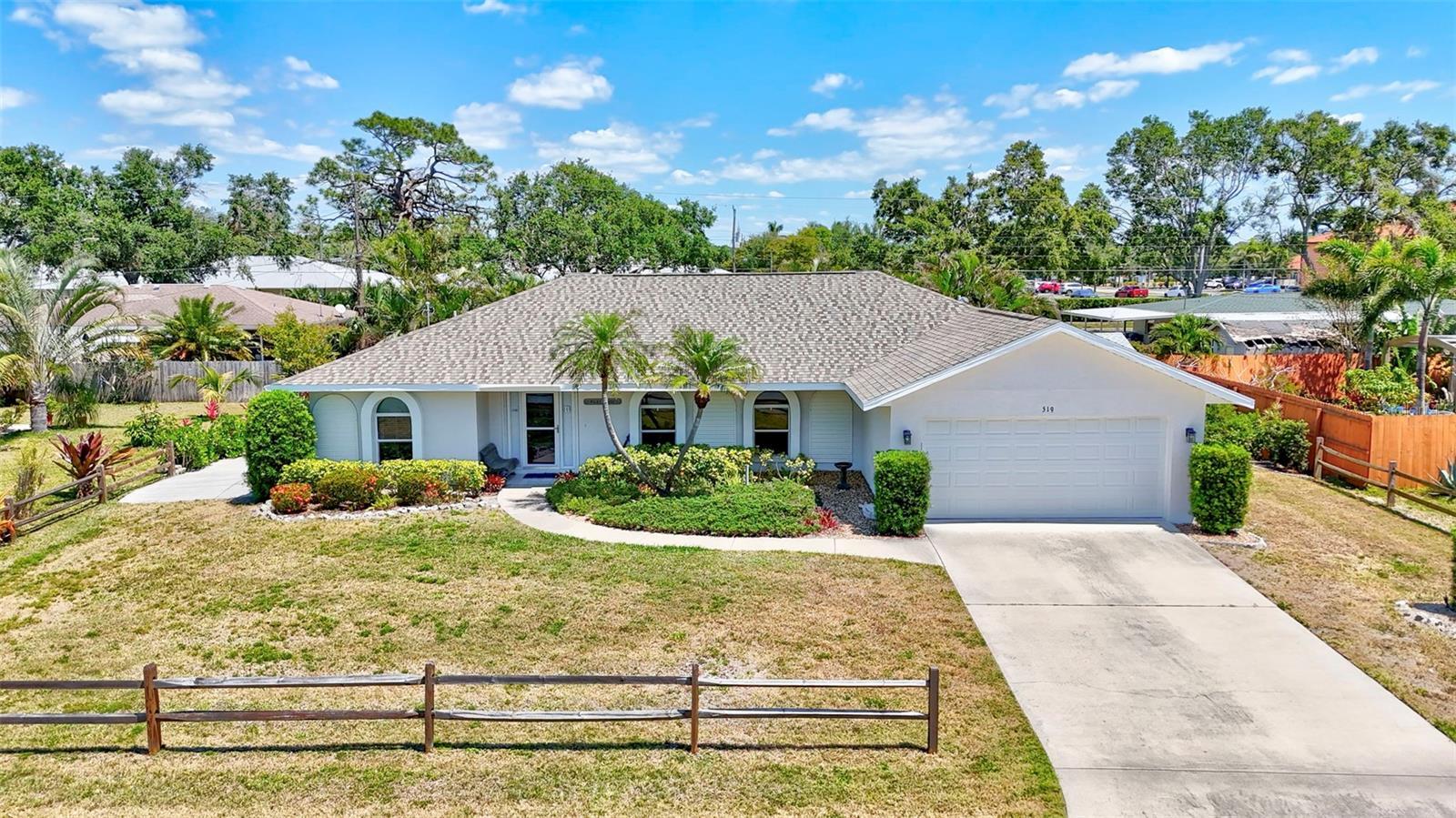 Property Photo:  519 Bayview Avenue  FL 34229 