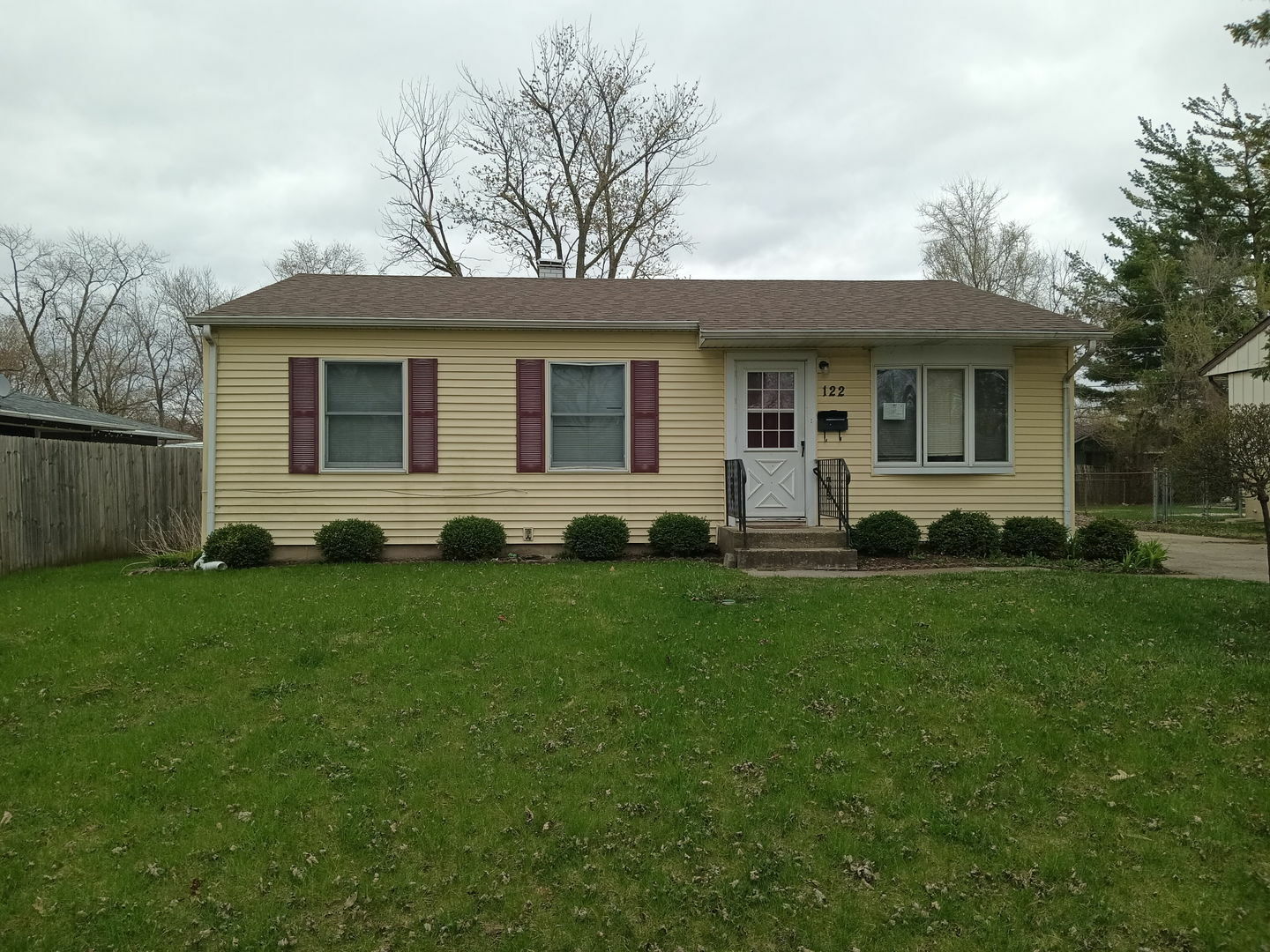 122 W Inwood Drive  Joliet IL 60435 photo