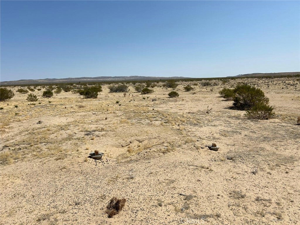 Property Photo:  0 E Avenue N  CA 93550 