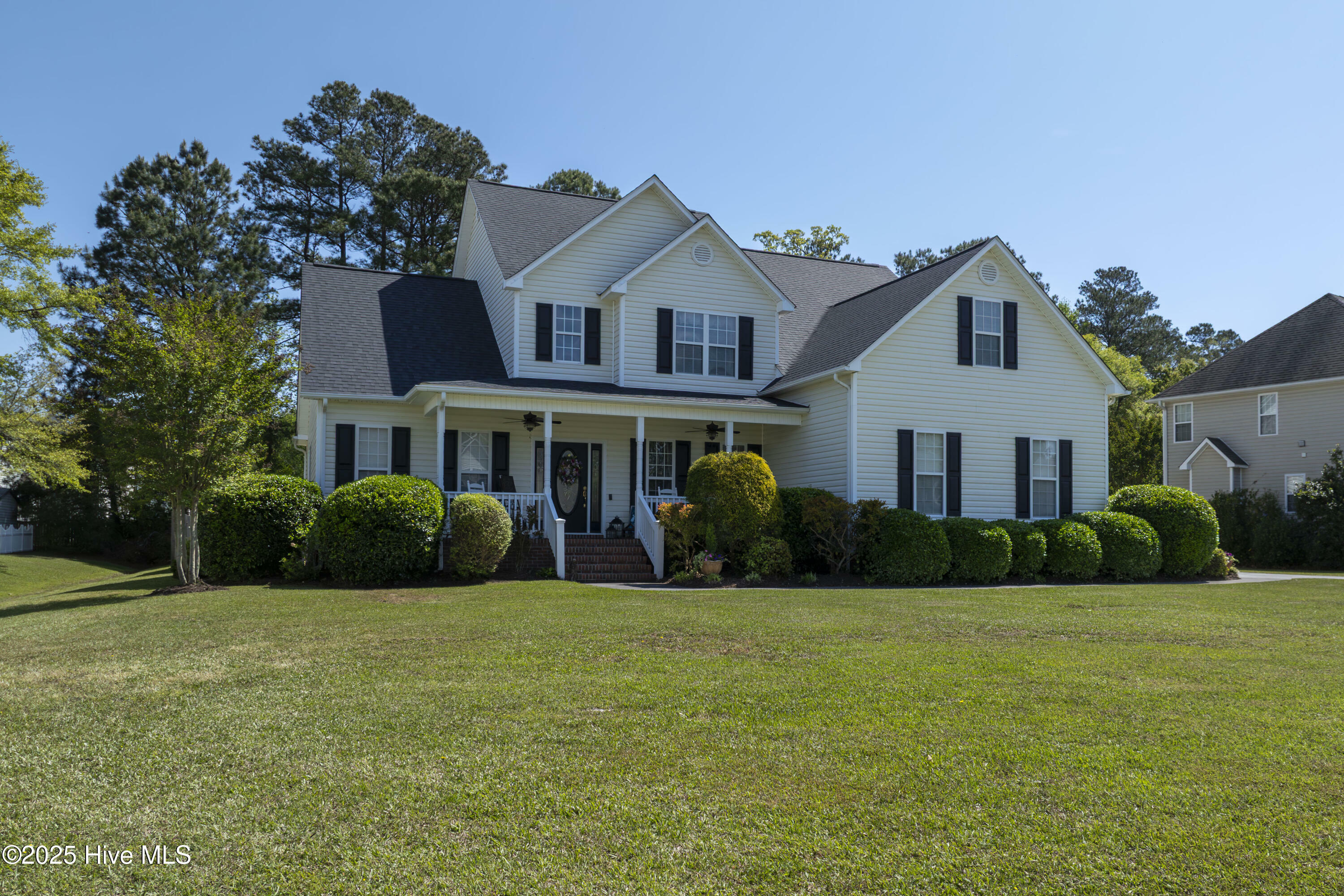 Property Photo: 518 Rock Creek Drive N NC 28540