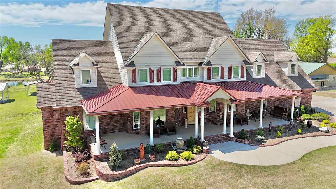 Property Photo:  2304 E Prospect  OK 74604 