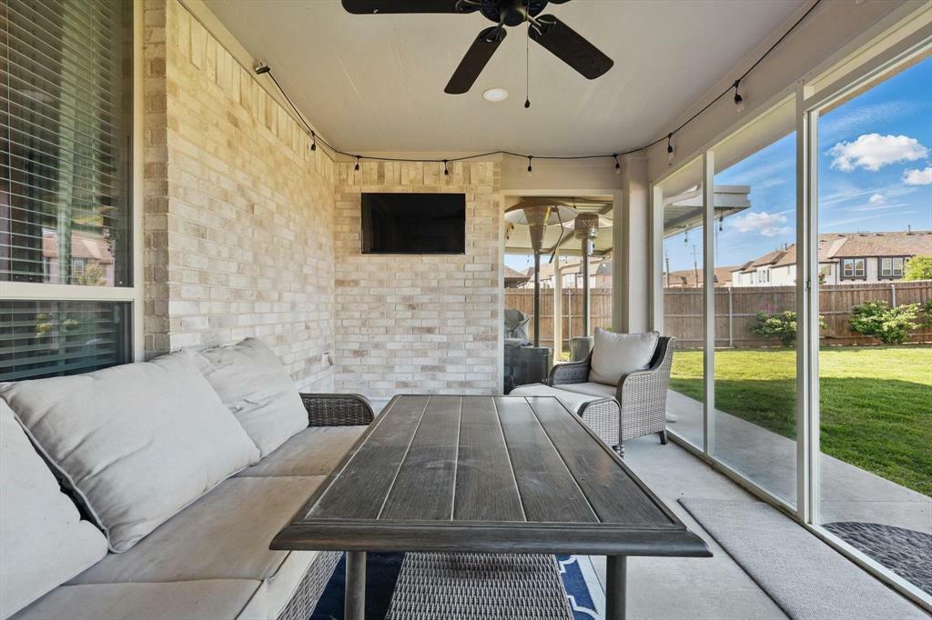 Property Photo: 1057 Canterbury Lane TX 75126
