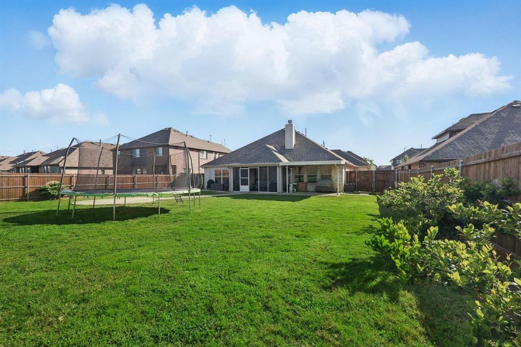 Property Photo: 1057 Canterbury Lane TX 75126