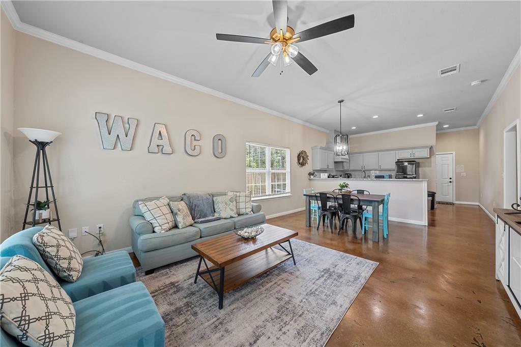 Photo de la propriété: 1121 Brook Avenue TX 76708