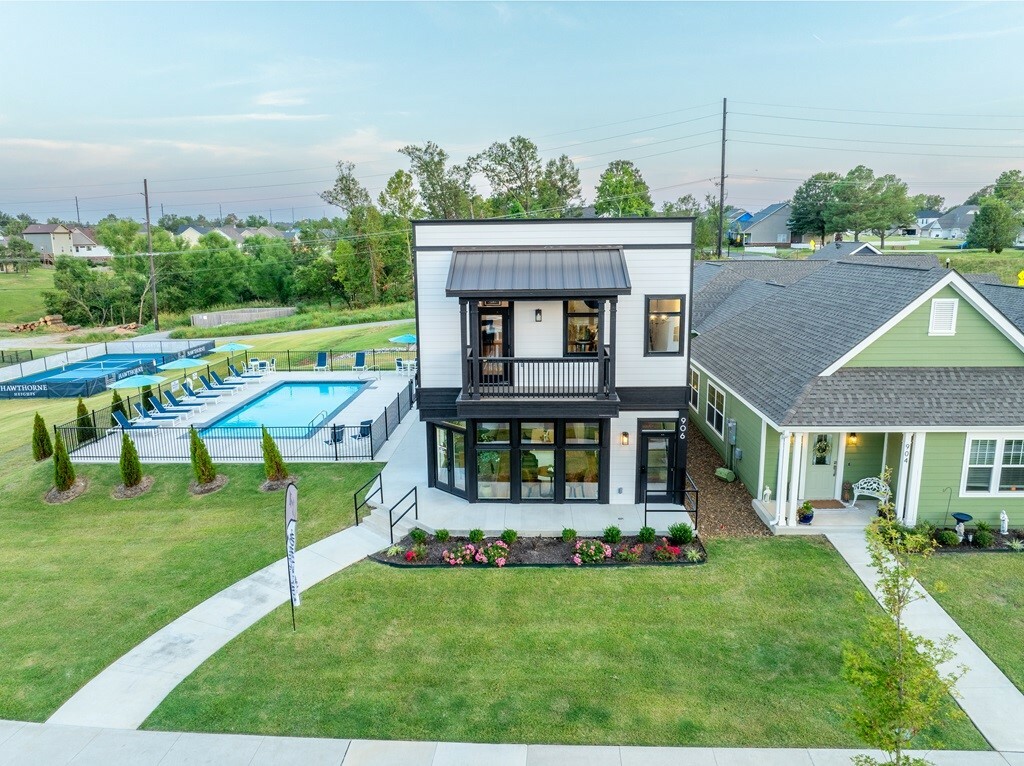 Property Photo: 705 NE Heights Lane AR 72712