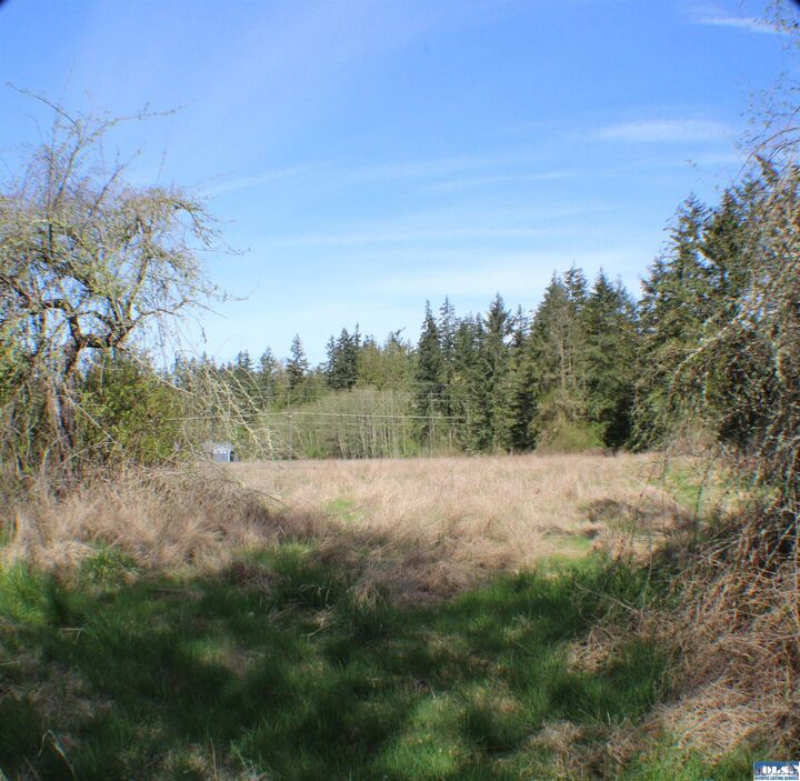 Property Photo: 999 Oso Vista WA 98382