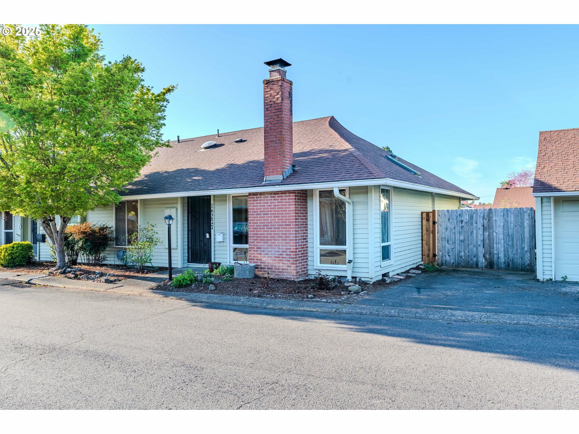 Property Photo: 14225 SW Rocklynn Pl OR 97005