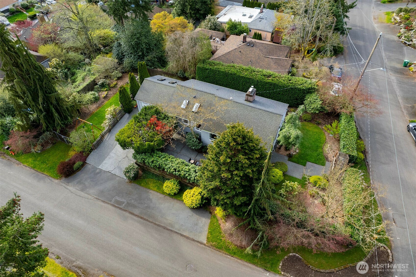 Property Photo: 13554 23rd Place NE WA 98125