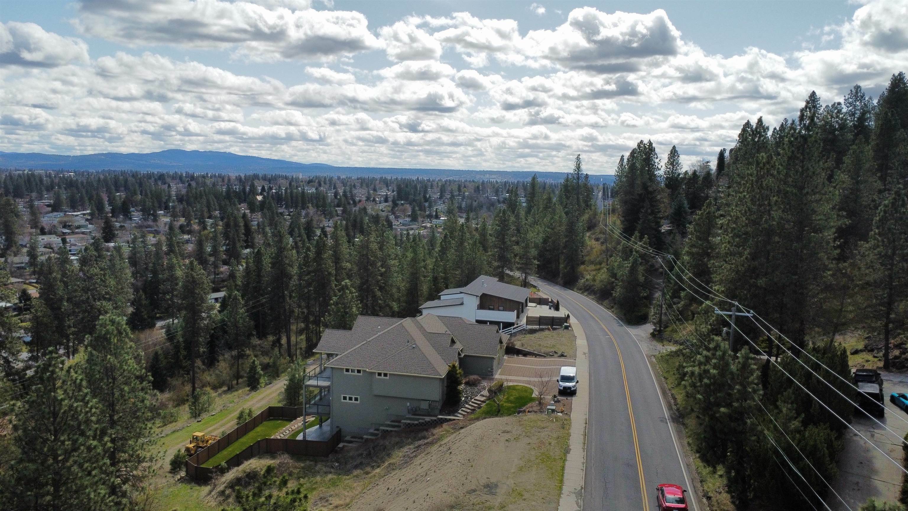 Property Photo: 7612 N Cedar Rd WA 99208