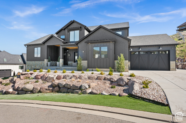 Property Photo: 1137 E Leambra Ln S UT 84020