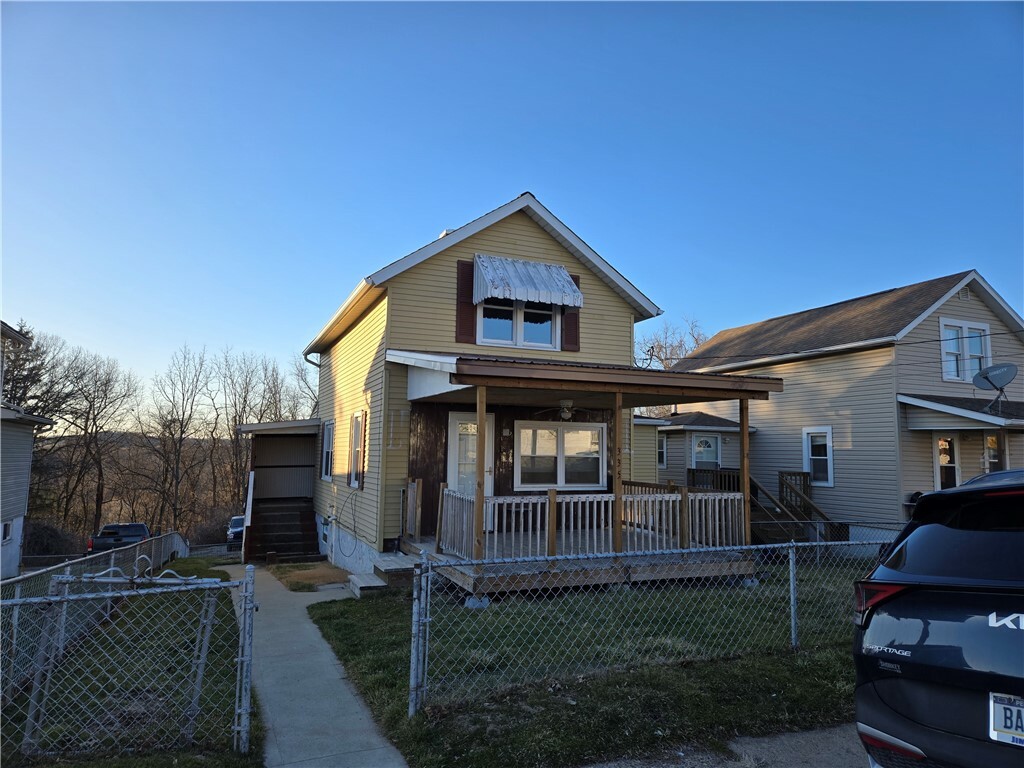 Property Photo: 335 Main St PA 15358