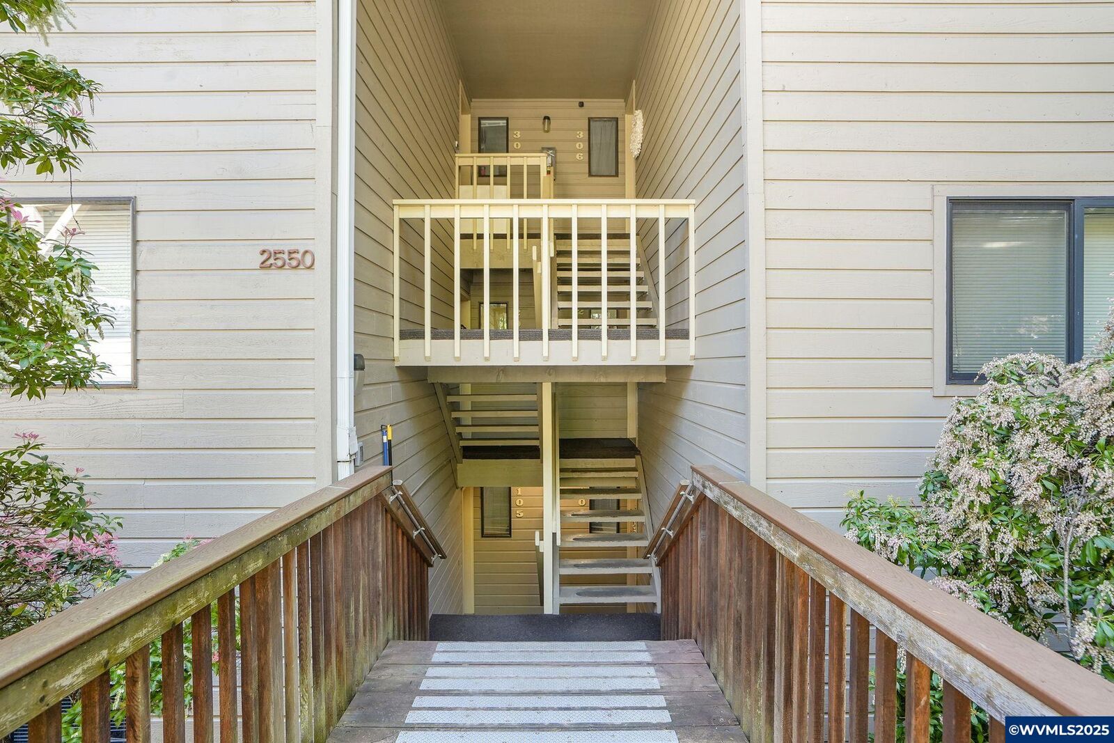 Property Photo: 2550 NW Princess (#110) St OR 97330