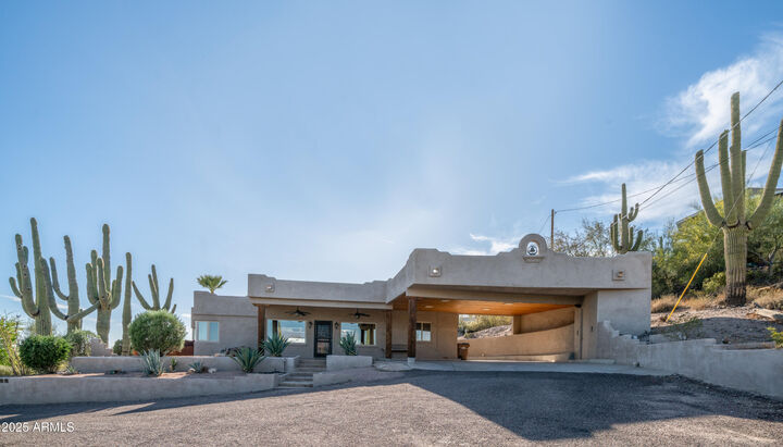 Property Photo:  612 N Signal Butte Road  AZ 85207 