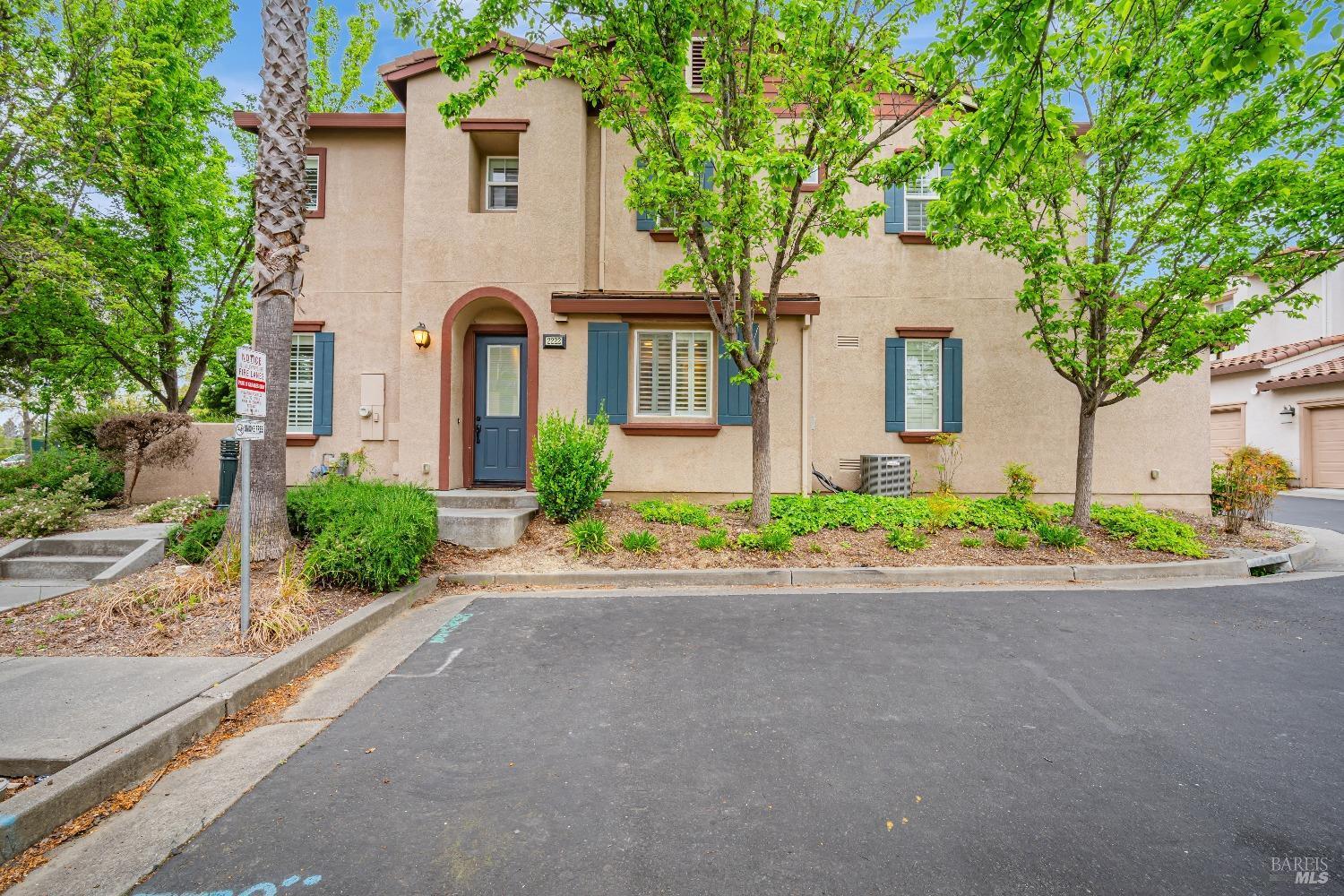 Property Photo:  2222 Bell Flower Lane  CA 95404 