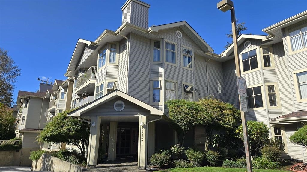 Photo de la propriété: 10721 139 Street 204 BC V3T 4L8