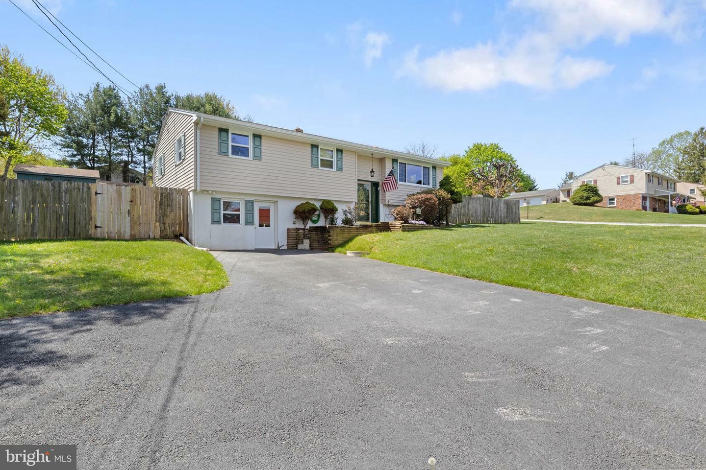 Property Photo: 309 Fuhrman Mill Road PA 17331