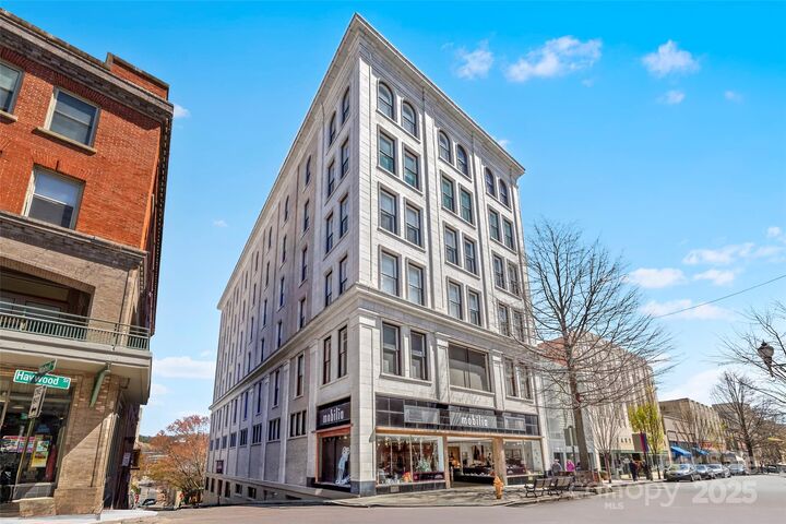 84 Walnut Street 203  Asheville NC 28801 photo