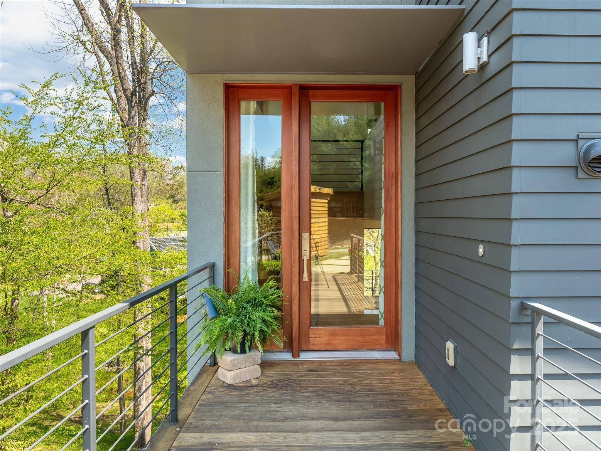 Property Photo: 51 Shelburne Woods Drive NC 28806