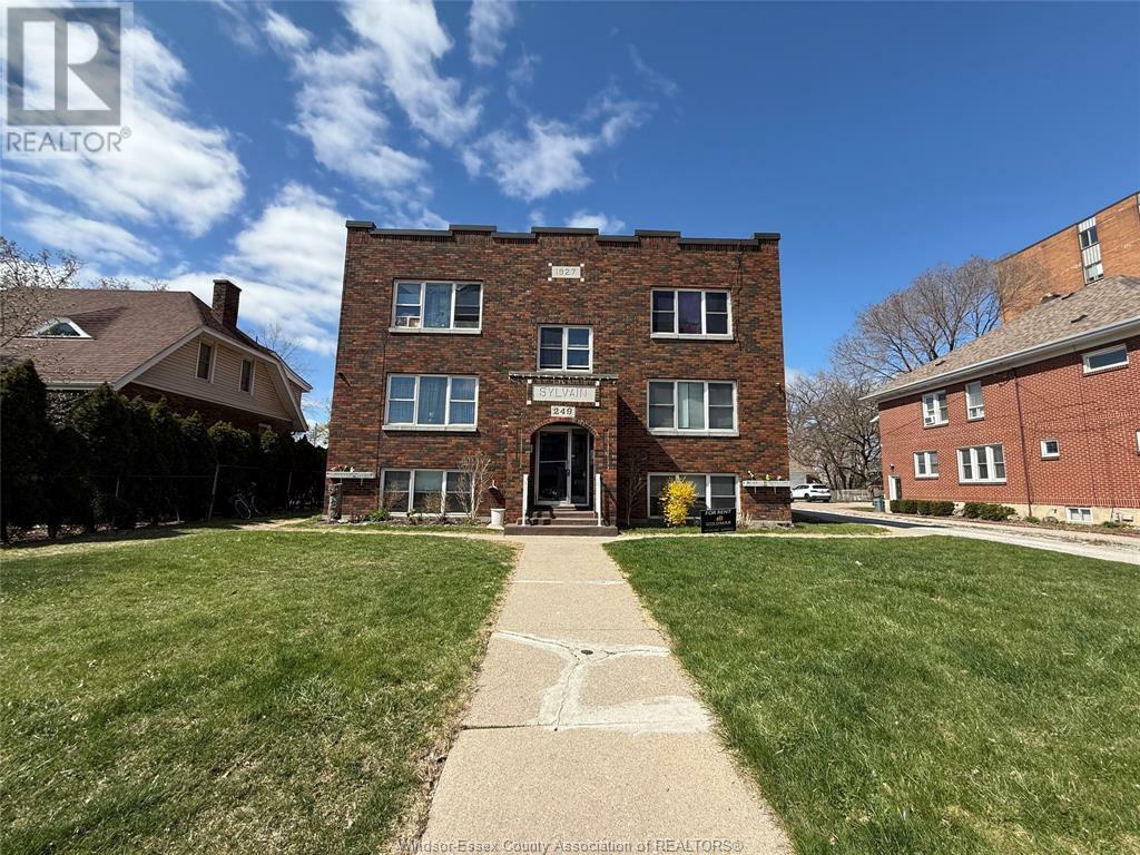 Property Photo: 249 Pillette 17 ON N8Y 3B1