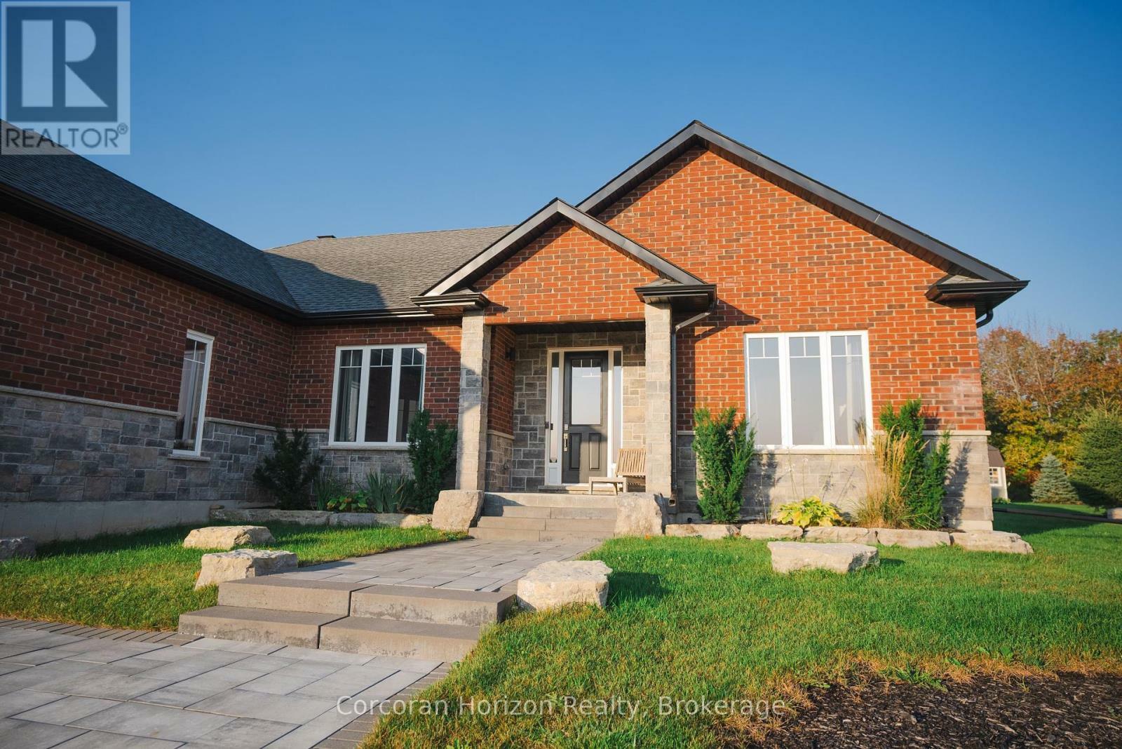Property Photo: 12 Reids Ridge ON L0K 1N0
