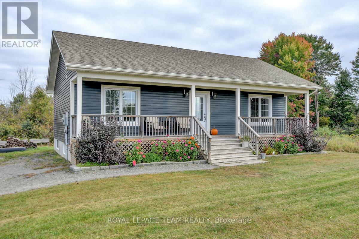 Property Photo: 831 Bolton Road ON K0G 1N0
