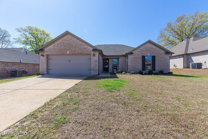 Property Photo:  126 Gatewick Drive  TN 38305 