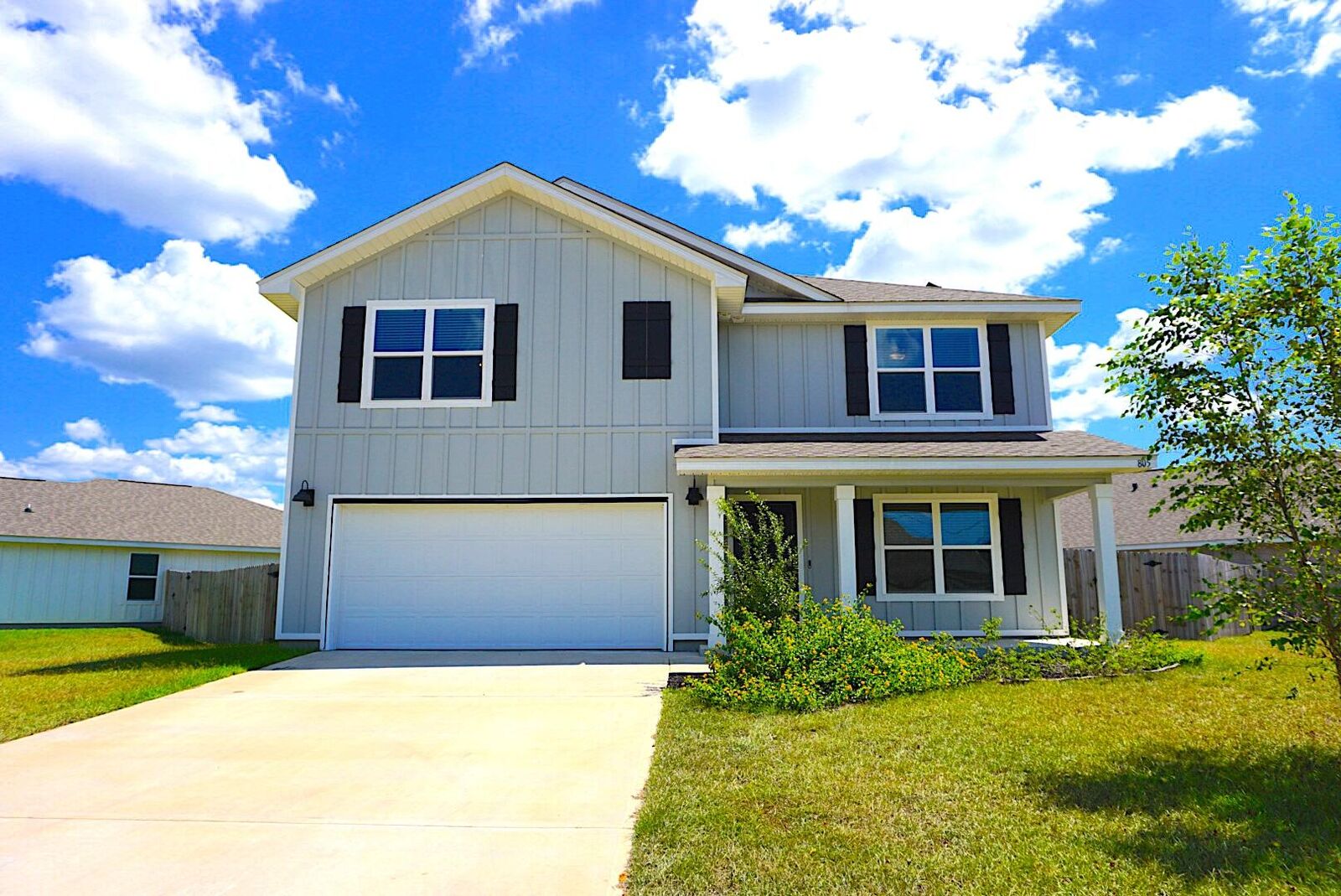 Property Photo: 805 Otto Loop Loop FL 32539