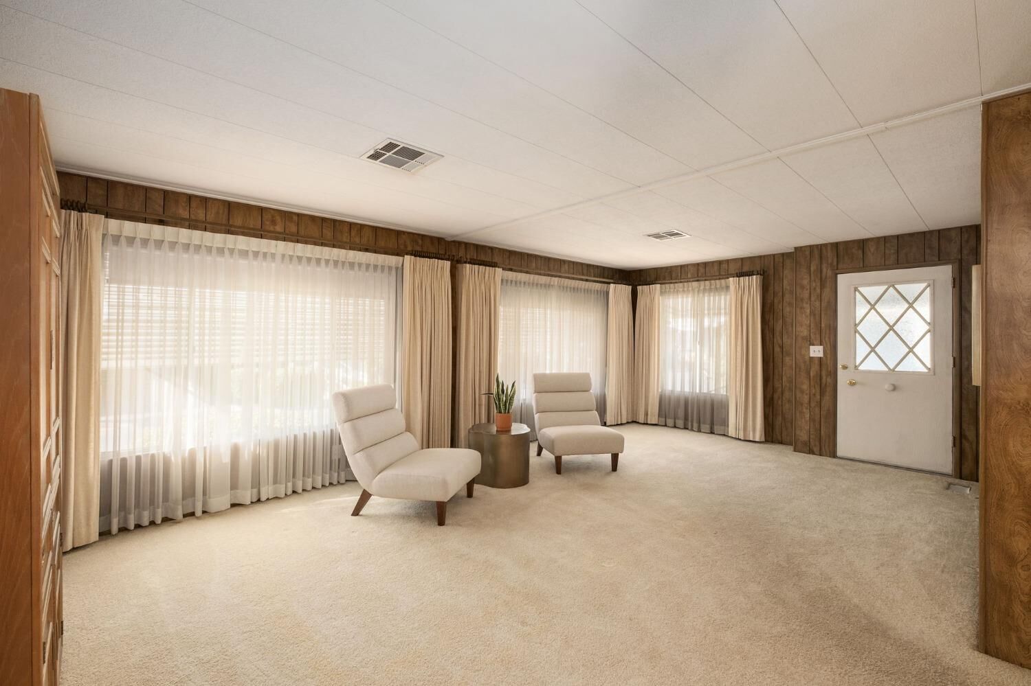 Property Photo:  2706 W Ashlan Avenue 275  CA 93705 