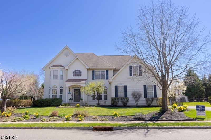 Property Photo: 28 Valley Wood Dr NJ 08873