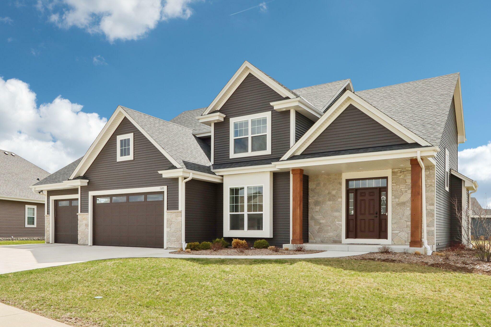 Property Photo: 1520 Fay Ln WI 53066