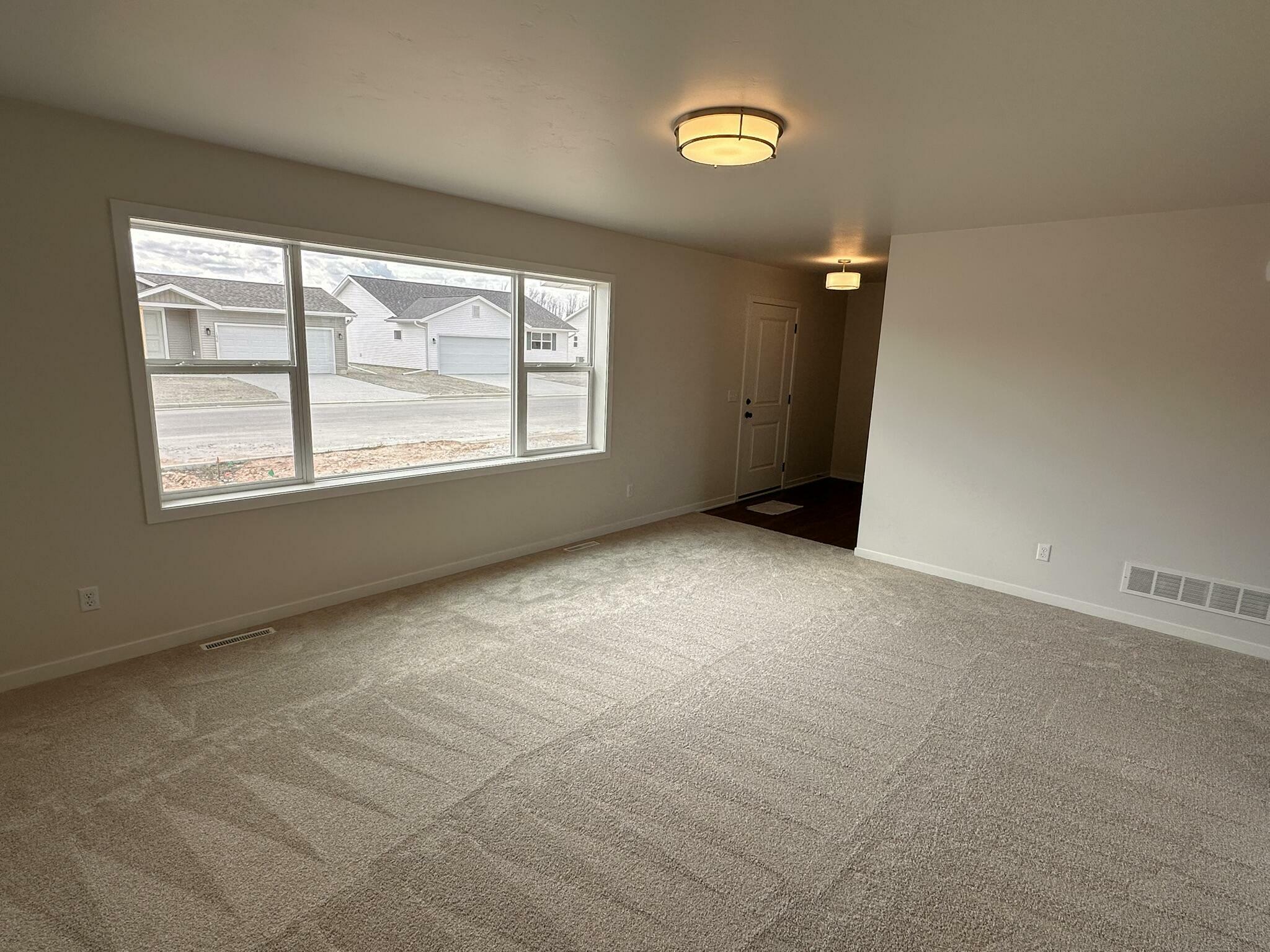 Property Photo: 1029 McNish Ct WI 53085