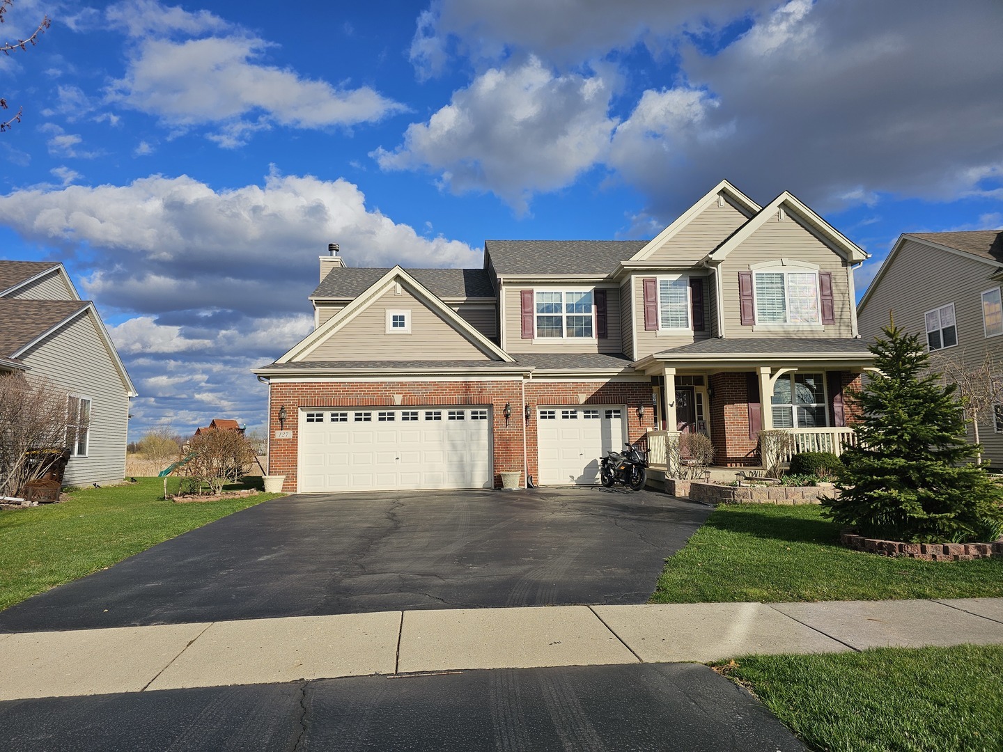 Property Photo: 127 Charleston Lane IL 60136