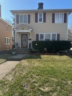 Property Photo:  423 Hull Court  IL 60085 