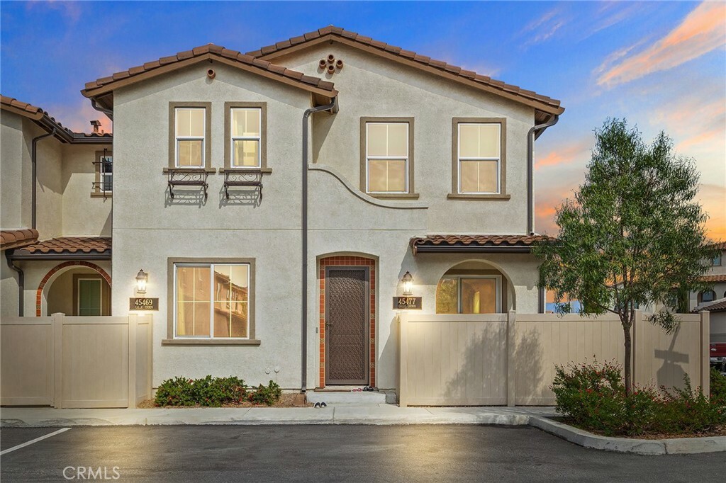 Property Photo: 45477 Calle Cirros CA 92592