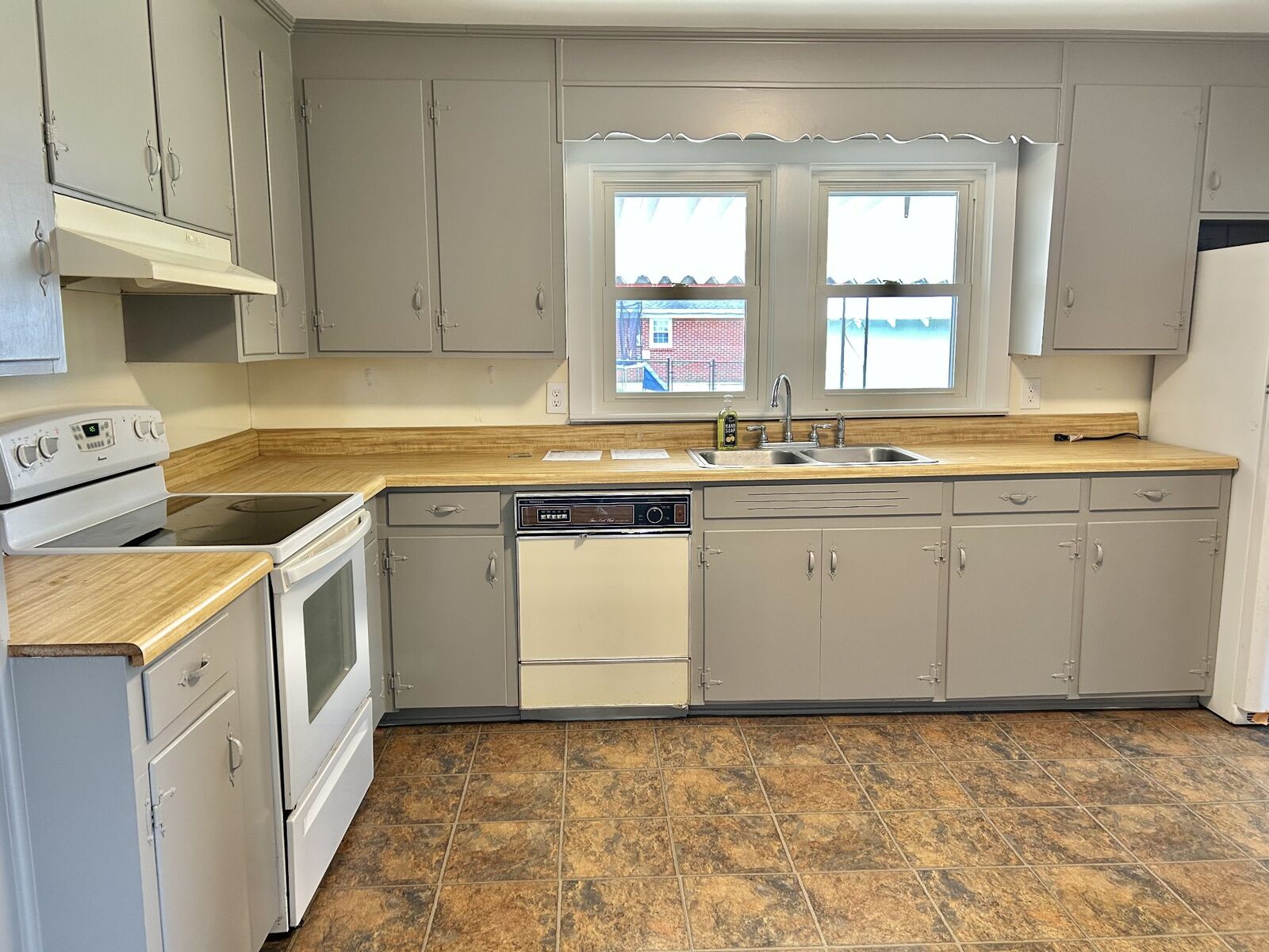 Property Photo: 461 Hendrixson Dr TN 37355